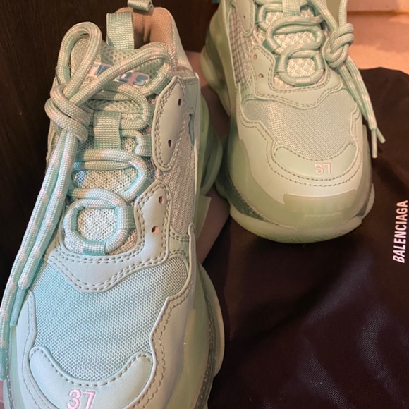Balenciaga Wmns Triple S Sneaker 'Clear Sole - Mint' - Picture 6 of 6